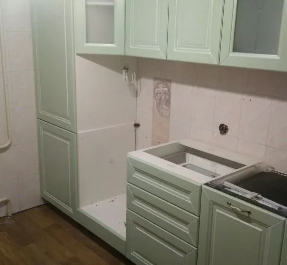 Угловая Кухня, МДФ Матовая Эмаль с Фрезеровкой - фотография проекта 2
